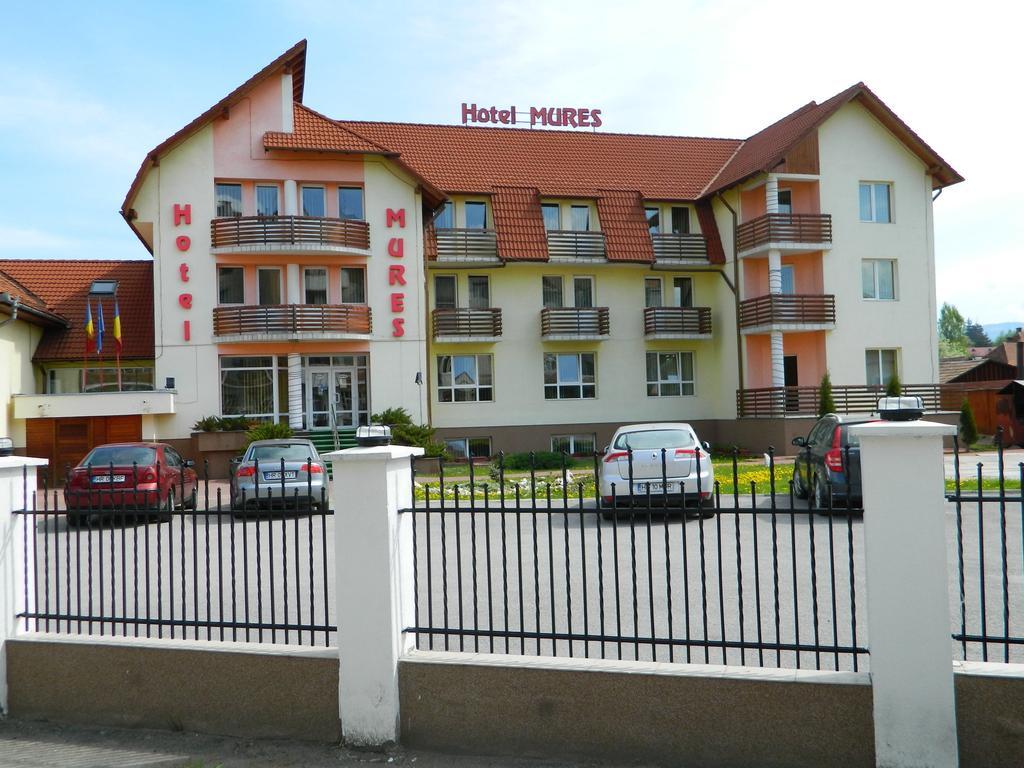 Hotel Mures Toplita  Exterior photo
