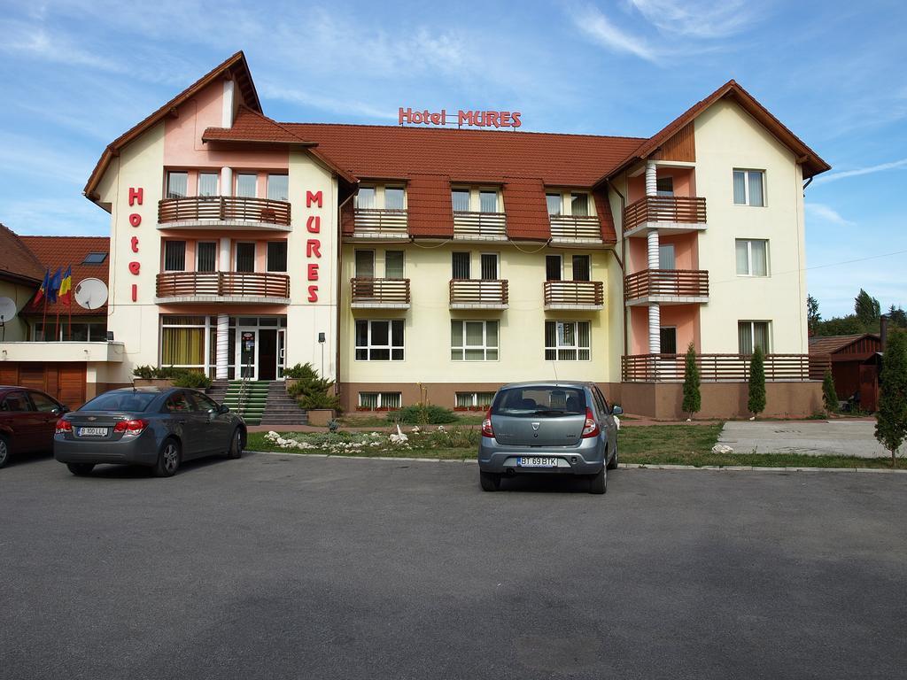Hotel Mures Toplita  Exterior photo
